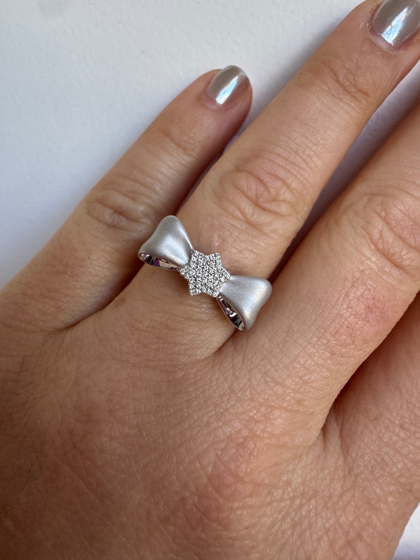 Bow Magen David Ring