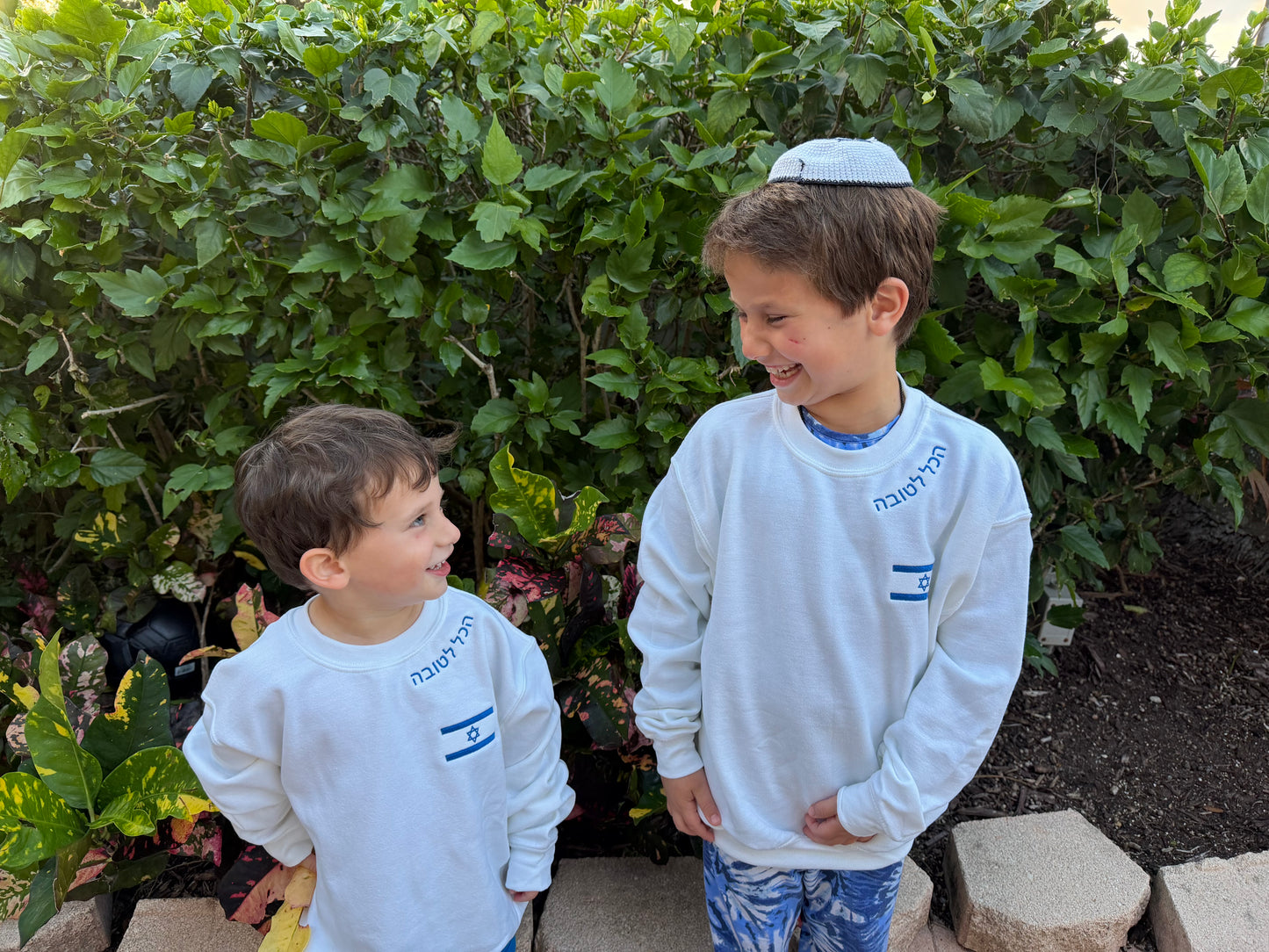 Tova White Crew Sweater KIDS!