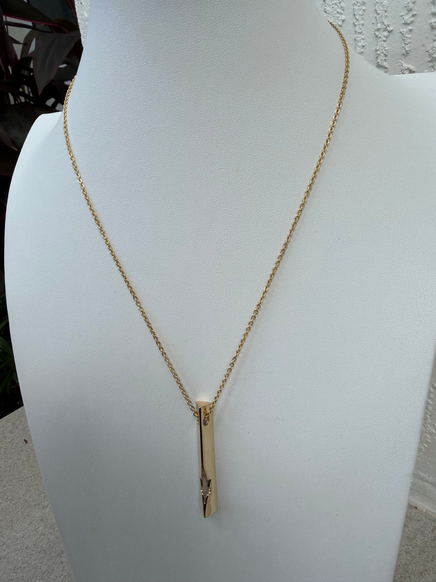 Mezuzah with Magen David cutout