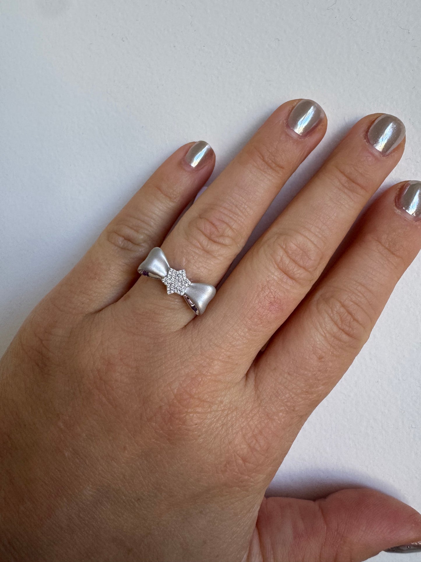 Bow Magen David Ring