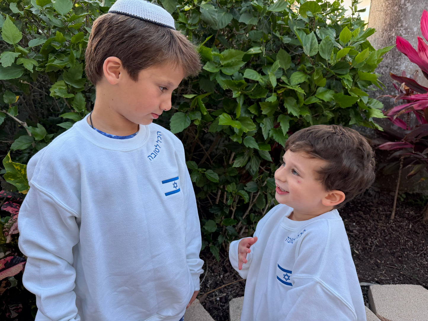 Tova White Crew Sweater KIDS!