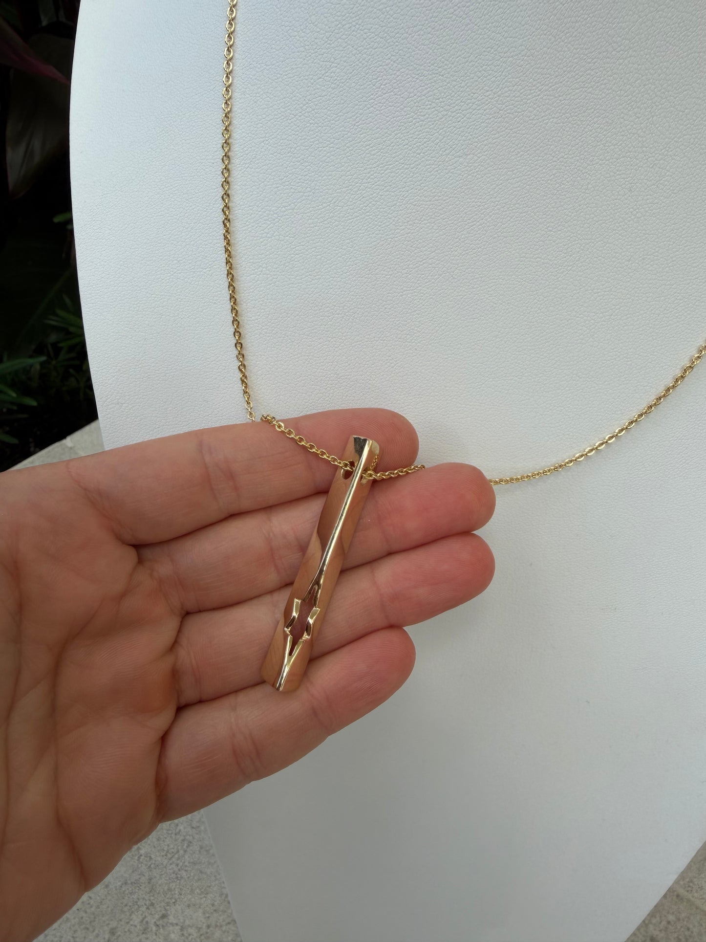 Mezuzah with Magen David cutout