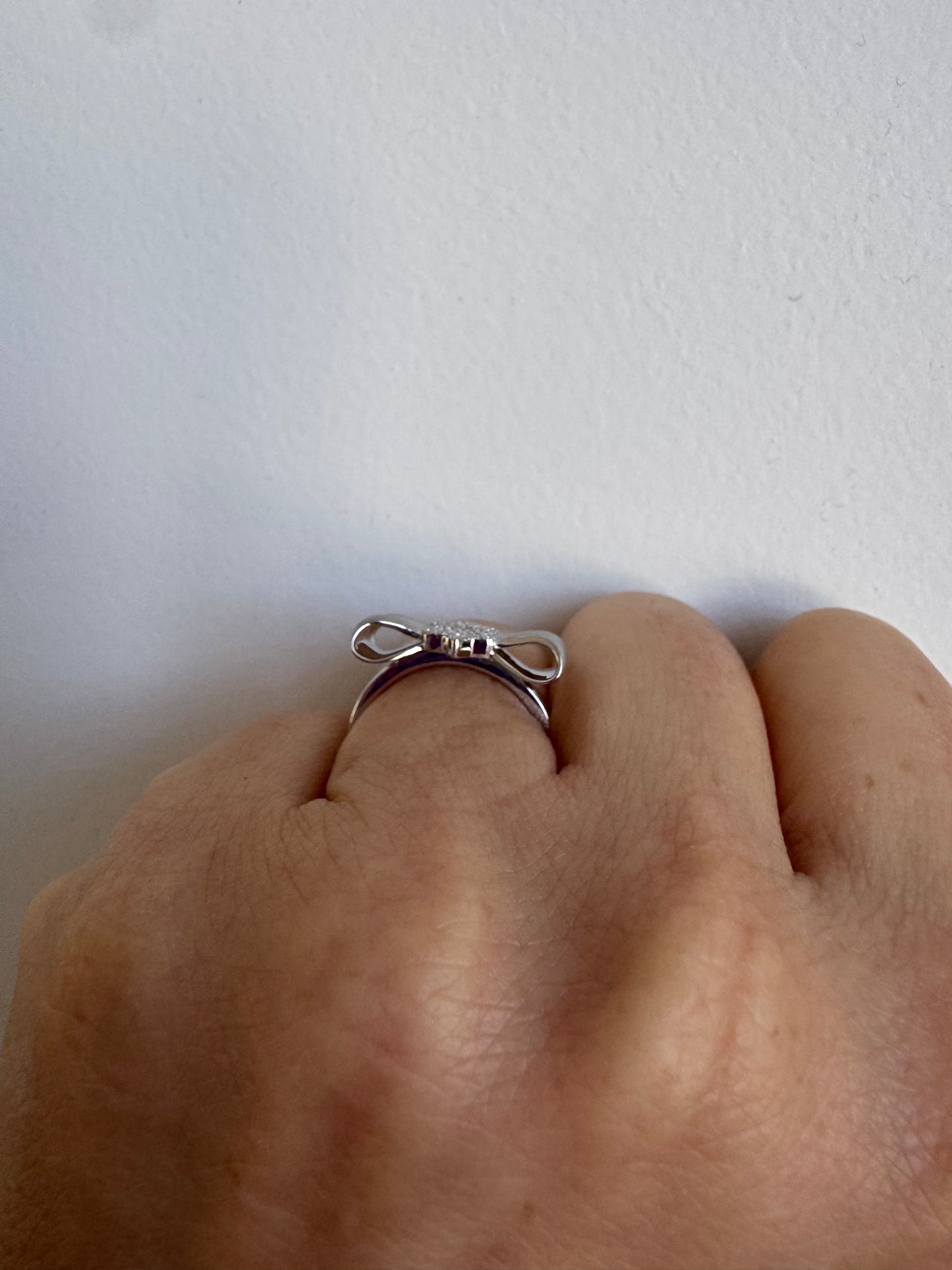 Bow Magen David Ring