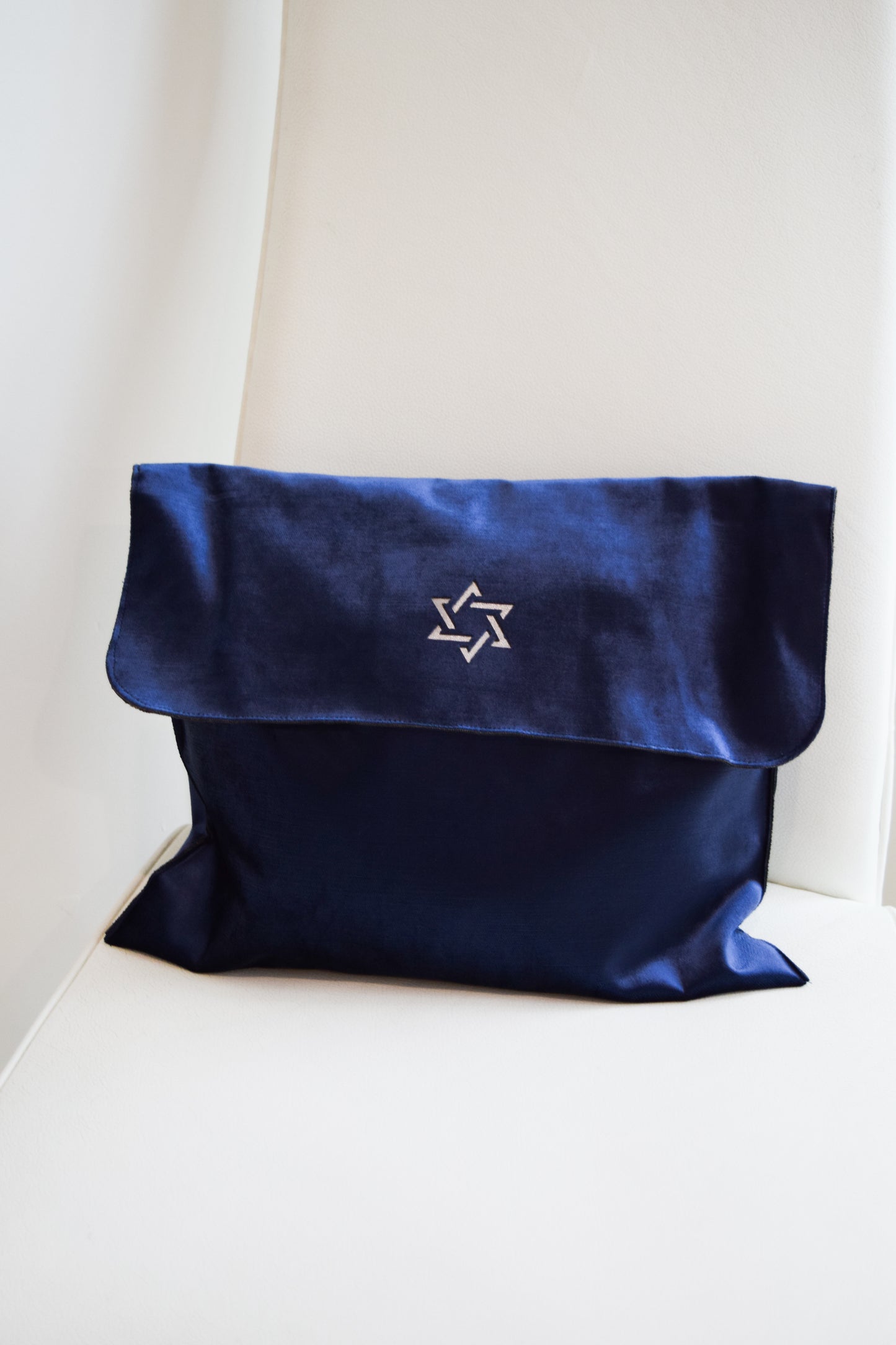 Talit, Am Israel Chai, with matching velvet bag