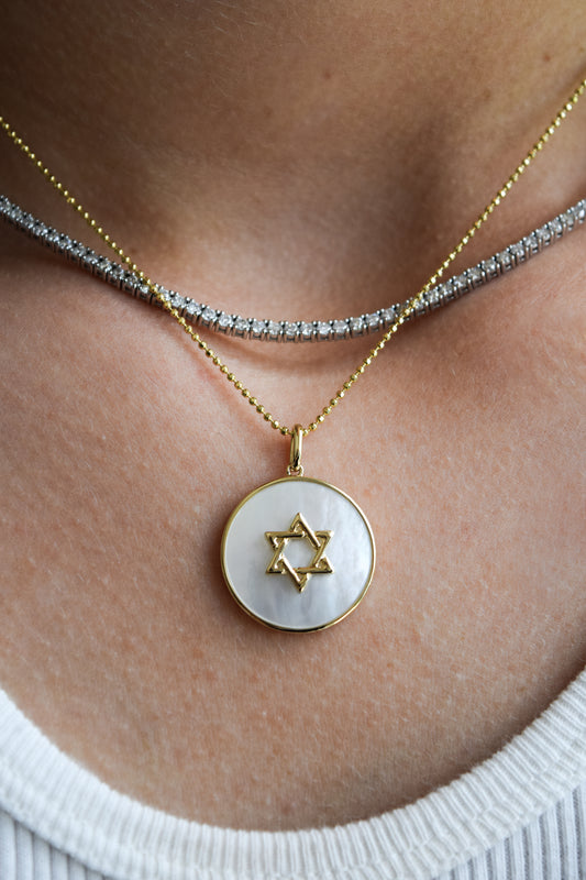 Magen David in a Mother of Pearl, Medallion