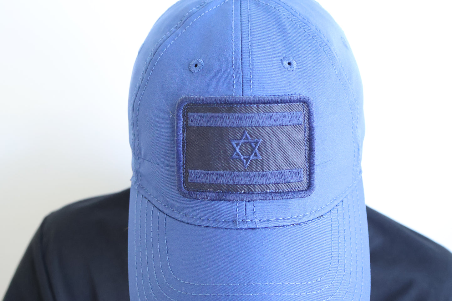 Israel Proud, Hat